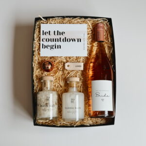 Ladies Wedding WINE-down Gift Box