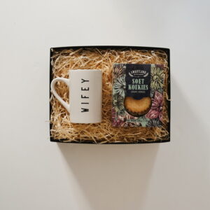 Budget Unisex Mug & Cookies Gift Box