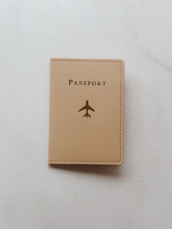 Card & Passport Case - Cream