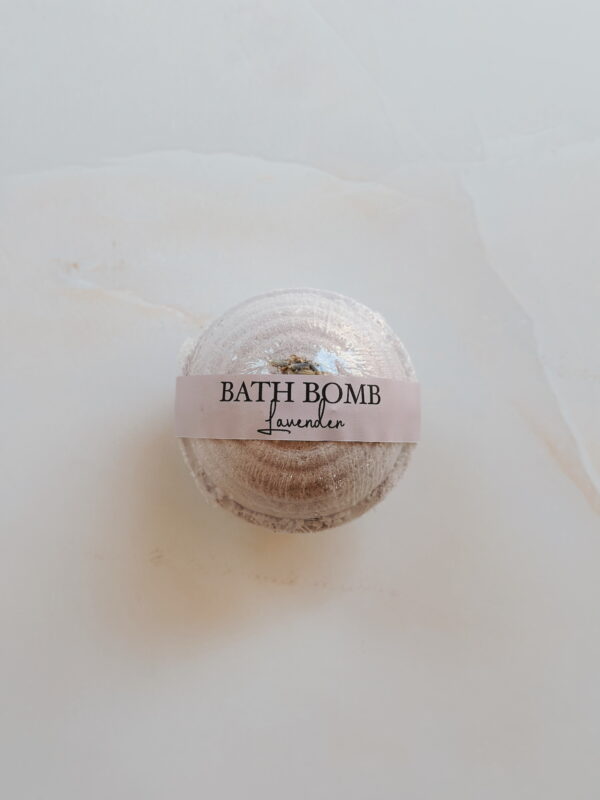 Body Product - Lavender Bath Bomb large x 1