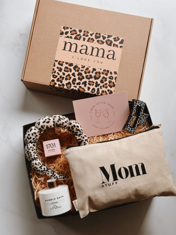 Mom's Toiletry Box - Image 4