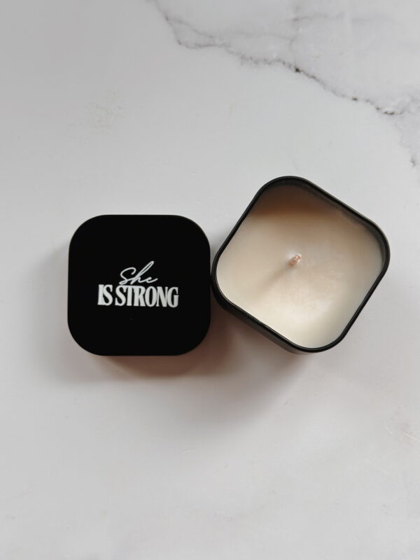 🐆 Candle - She is Strong (mini black)