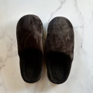 Slippers - Men's Slip On - Size 8