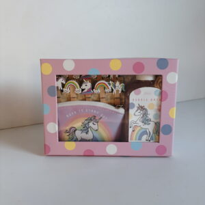 Unicorn A Magical Treat - 150ml Bubble Bath, Coin Purse (10 x 7cm) & 10 Wooden Pegs
