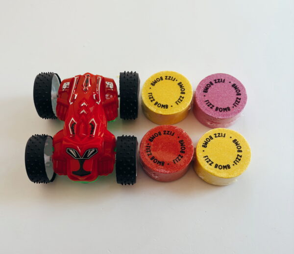 🌸Big Wheels Adventure Is Calling - 4 x Fizz Bombs & Pullback Racing Car