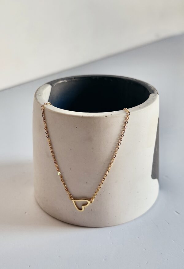 🌸JEWELLERY - Gold  Small HEART Necklace (Sterling Silver)
