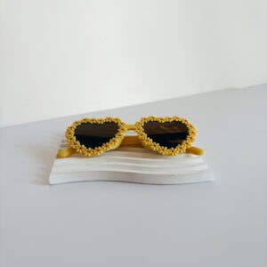 Sunglasses - Little Girls Yellow heart famed daisies
