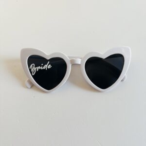 🌸Sunglasses - White Hearts Frame (Bride)