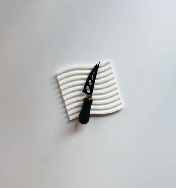 🌸Homeware - Dark wood Cheese Knife (black blade with gold) (Classic sharp Tip with Holes)