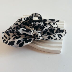 🌸Hair Claw - with Bow (black and white)