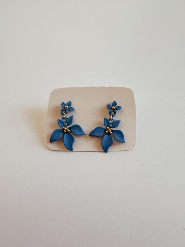JEWELLERY - Earrings - Blue flowers hanging
