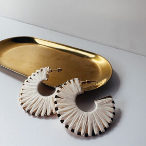 🎅🏻 JEWELLERY - White & Gold Round Earrings