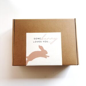 🐇Large Brown Gift Box - Some bunny loves you (24 x 32 x 8,5cm)